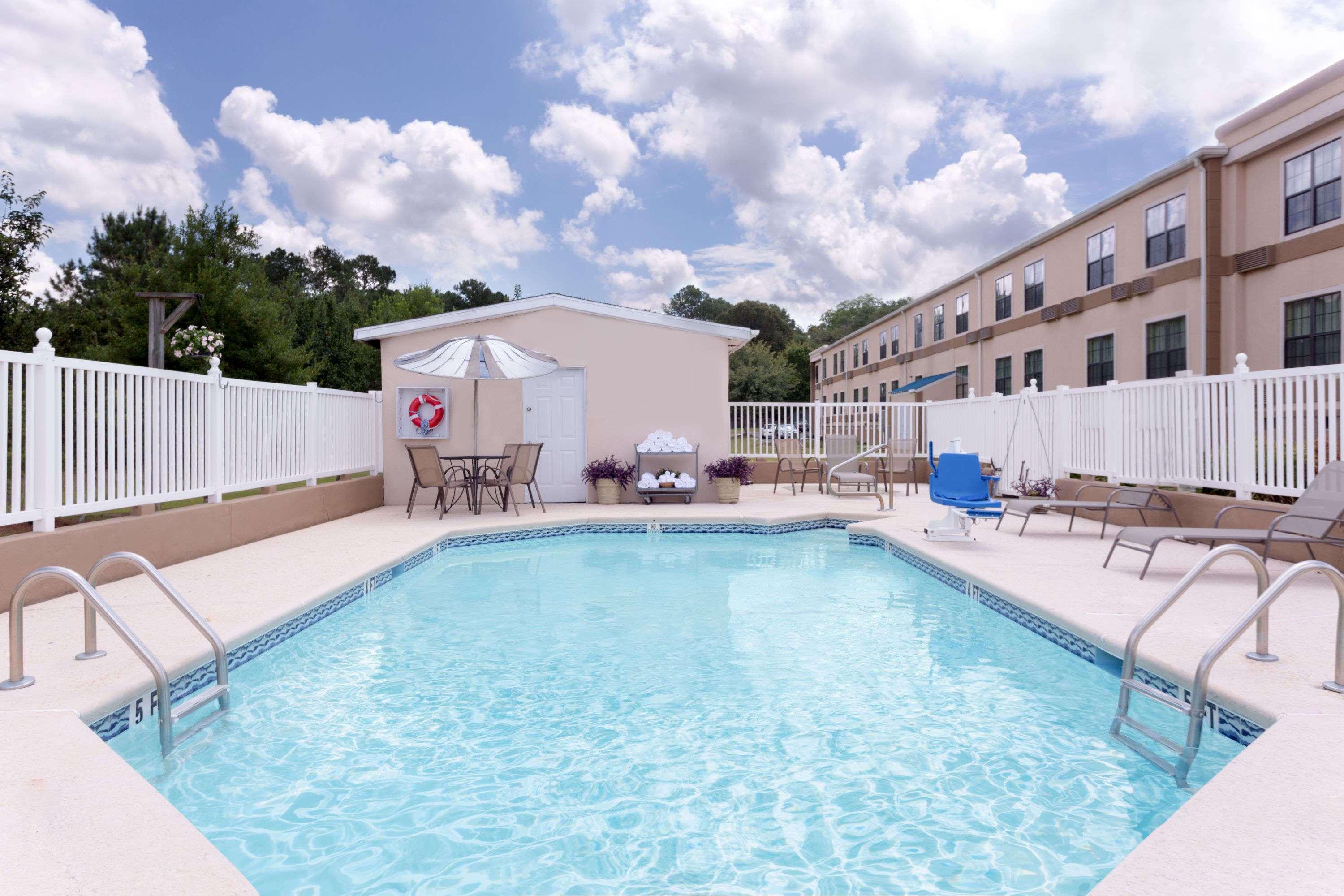 Travelodge By Wyndham Perry National Fairgrounds Area I-75 Exterior photo